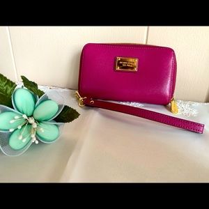 Michael Kors Wristlet